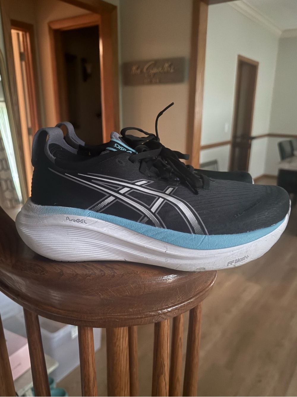 ASICS gel Nimbus 17 - Black & Light Blue Women’s Athletic Running Shoes